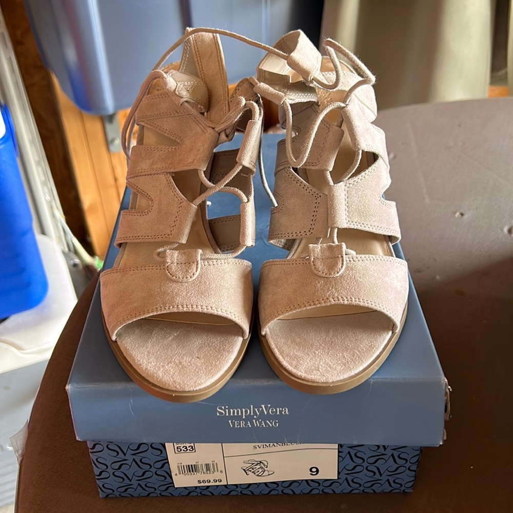 Vera Wang Sandals